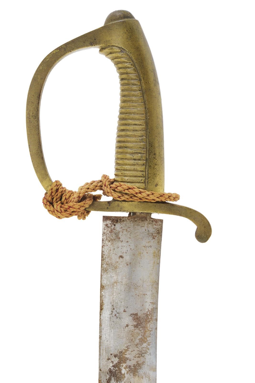 Militaria, Sabre briquet con lama piatta lievemente curva e controfilo