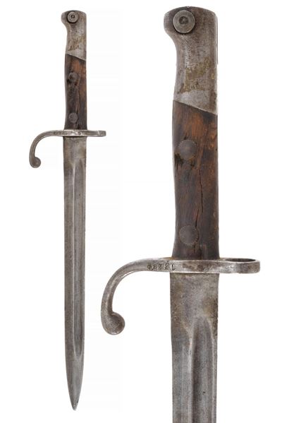 Baionetta Mod. 1908, lama sgusciata, ferro numerato e guancette in legno
