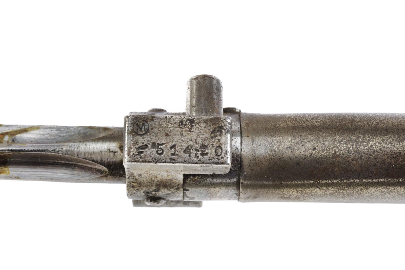 Baionette Lebel mod. 1886, Francia — lotto di due esemplari con fodero