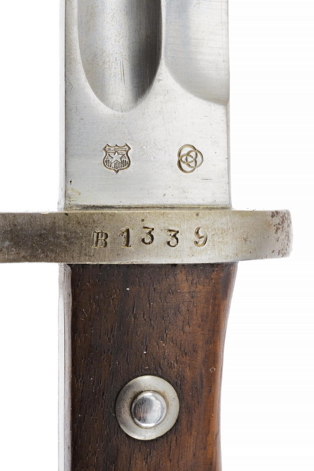 Baionetta per Mauser K98, lama dritta punzonata con emblema cileno e marcatura di Solingen