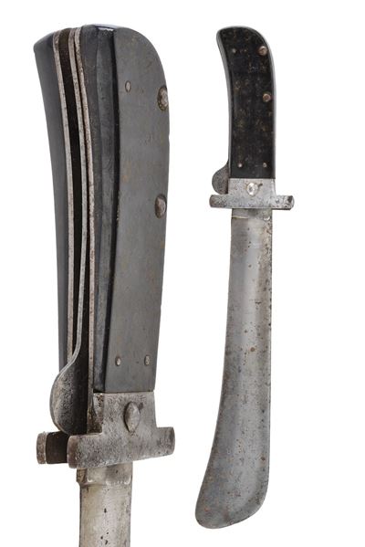 Camillus, Machete pieghevole con lama a un filo e marcatura "CAMILLUS"