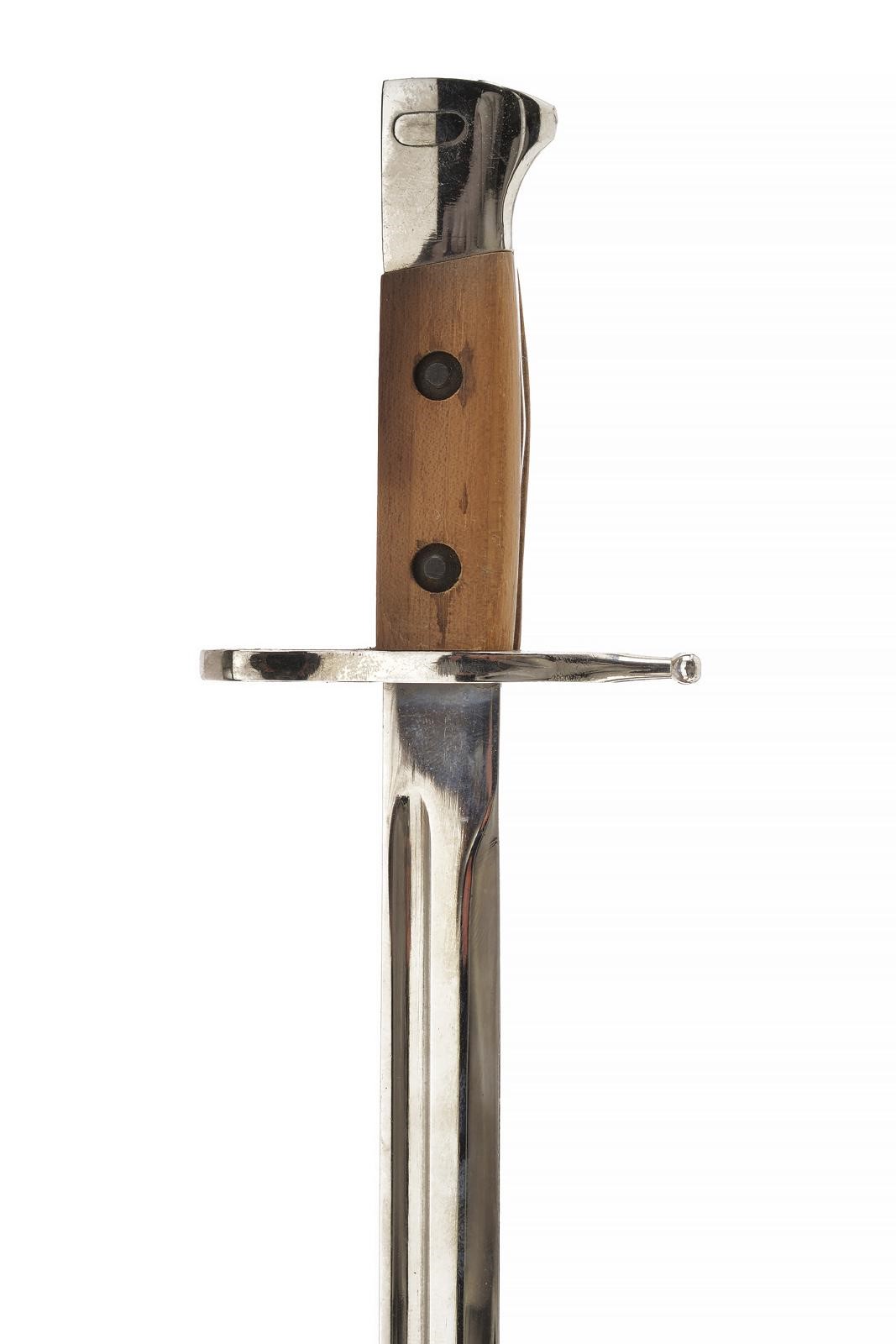Militaria, Miniatura di baionetta mod. 1891, in ferro e guancette in legno