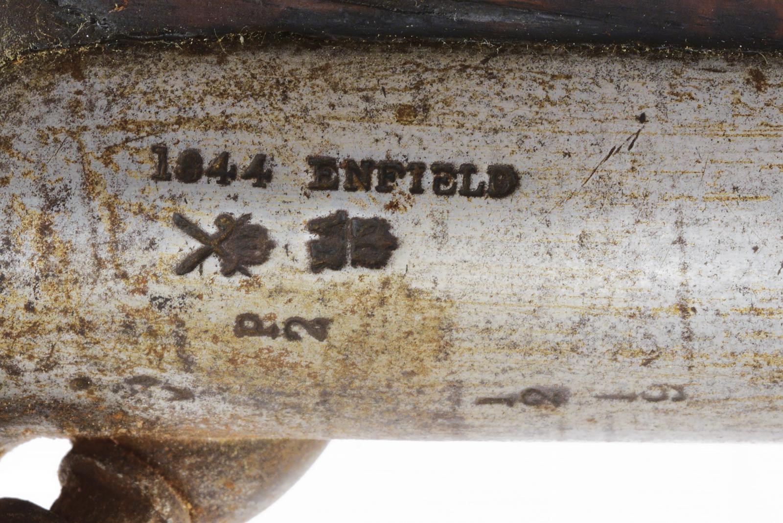 Enfield, Carabina Brunswick a luminello (Impero Britannico), canna con marcatura “ENFIELD 1844”