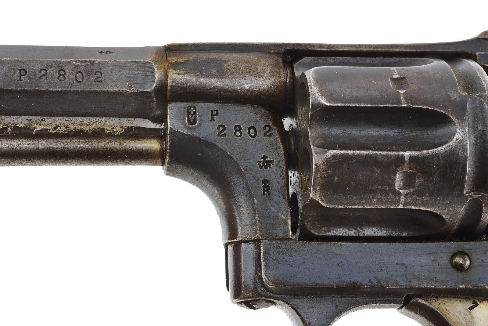 Schmidt Mod. 1882, revolver con tamburo scanalato a sei colpi, calibro 8 mm