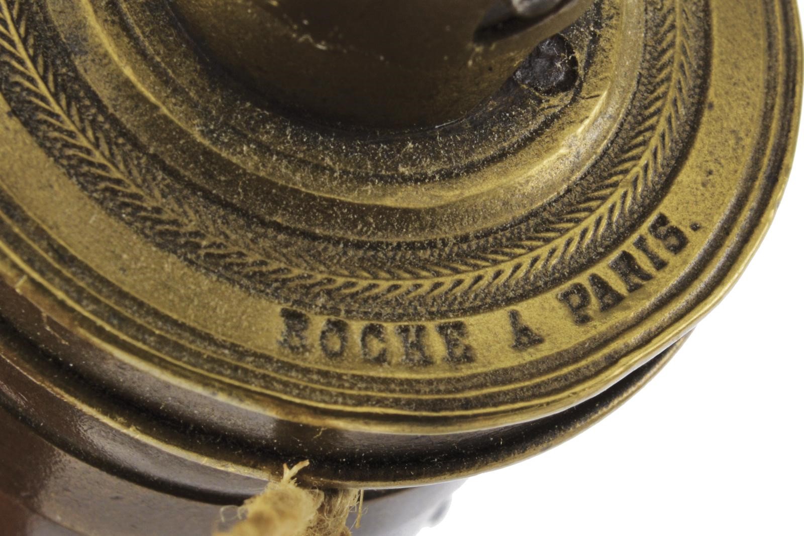 Fiasca da polvere, parigi, serbatoio metallico a forma di goccia