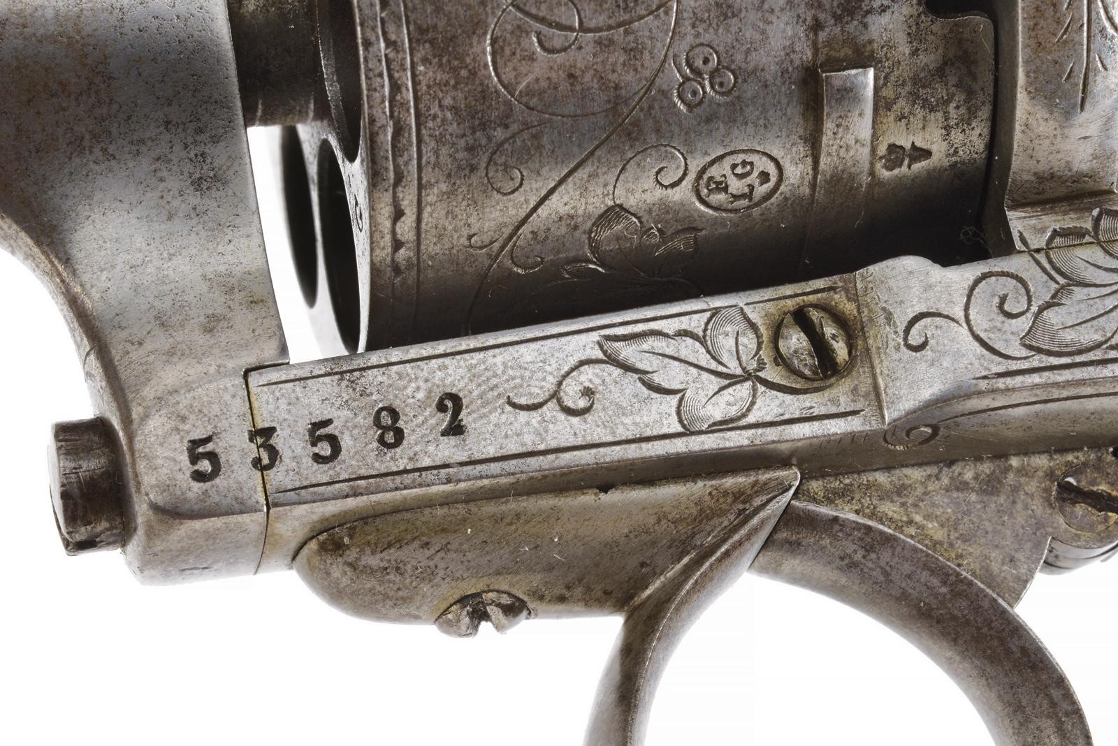 Lefaucheux, Revolver a spillo, modello Lefaucheux con incisioni alla culatta (cal. 11 mm)