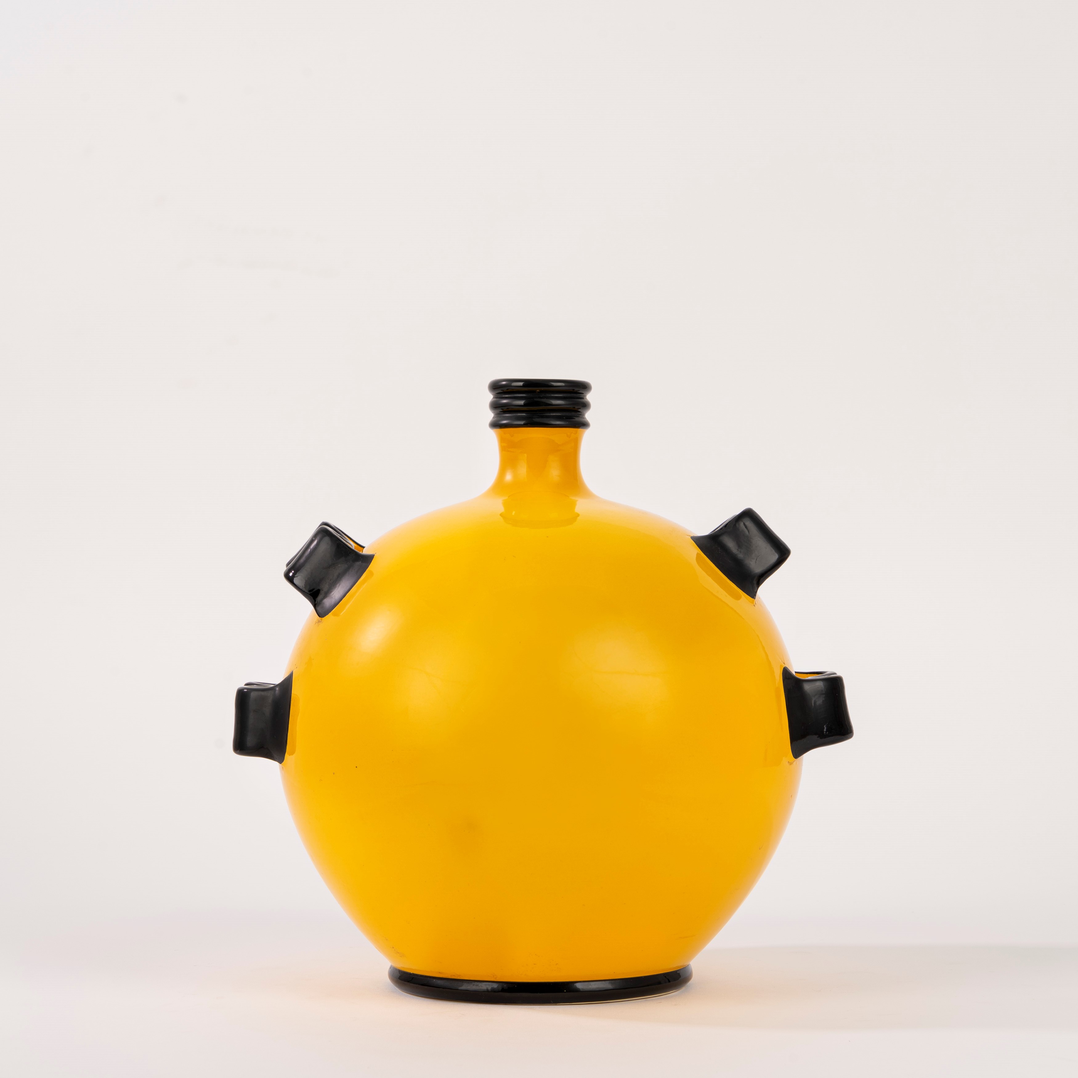 Ceramiche Galvani - Vaso in ceramica policroma con stemma dei Cavalleggeri di Saluzzo