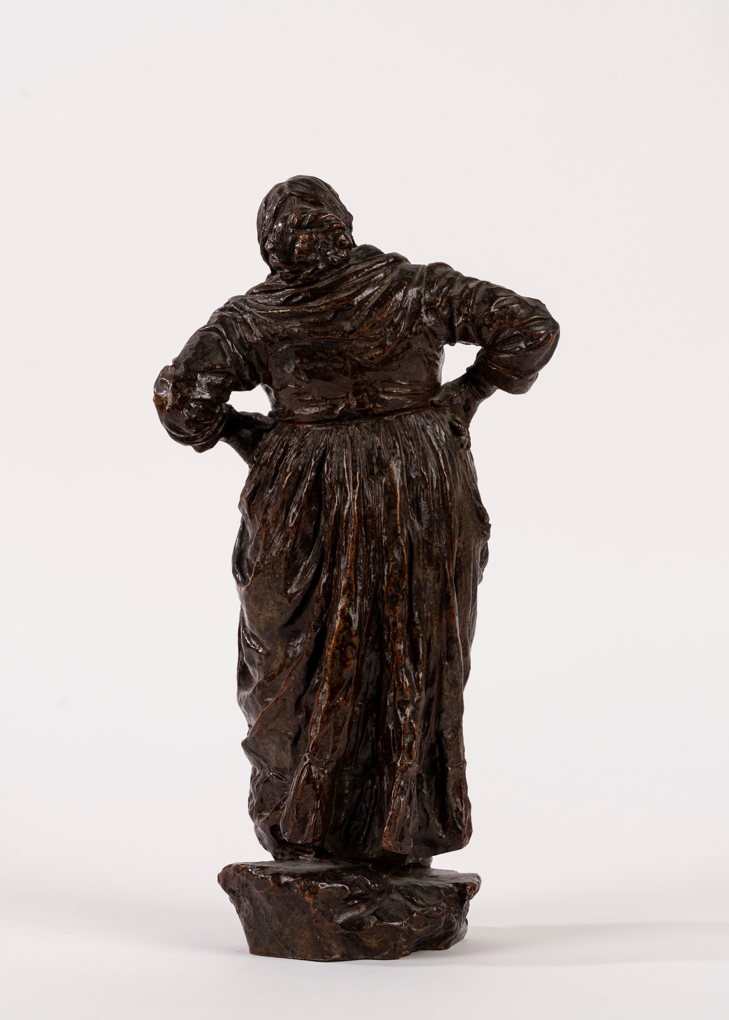 Salvatore De Simone - Scultura in bronzo raffigurante vecchia popolana