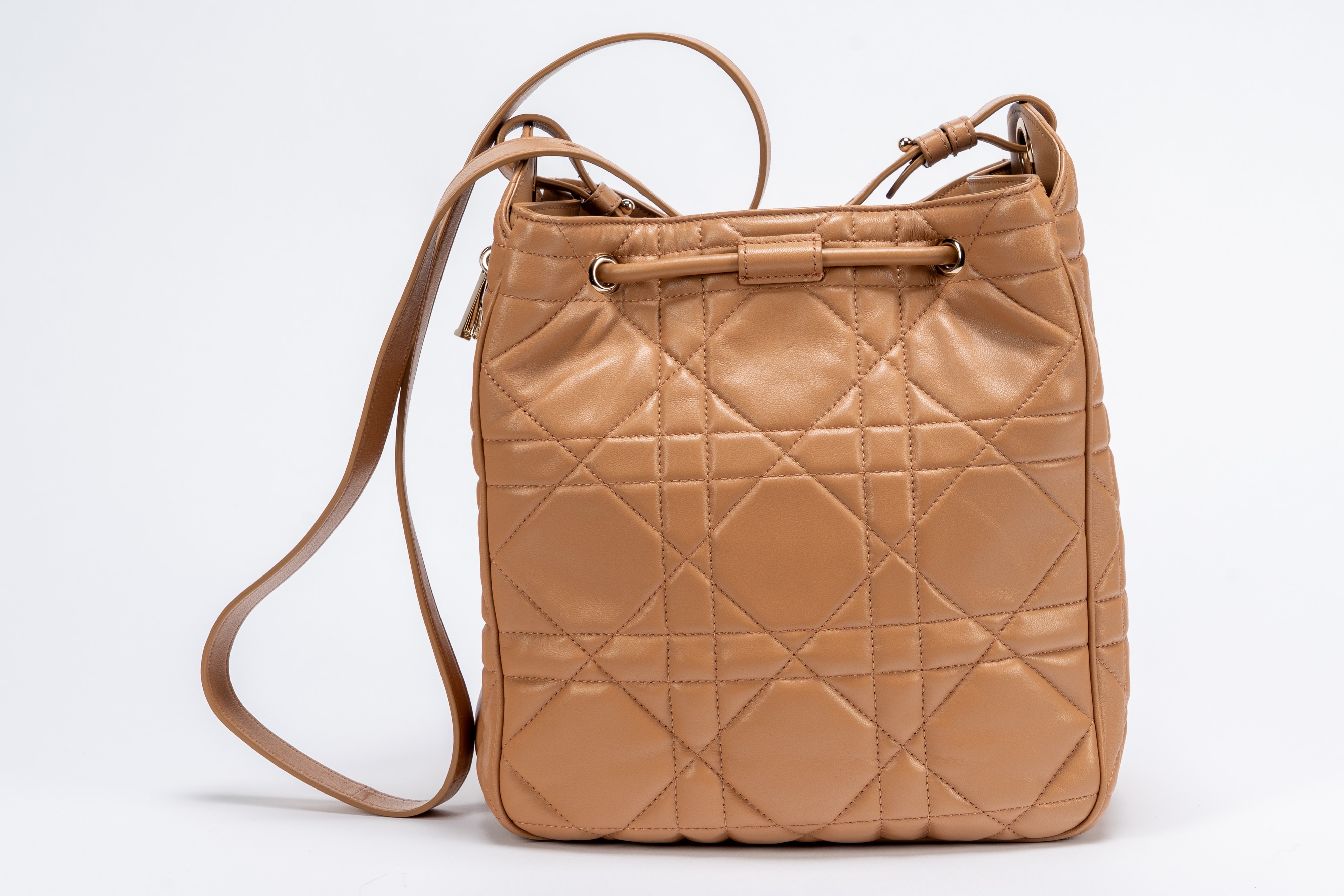 Christian Dior - Borsa sechiello D-Motion in pelle macrocannage