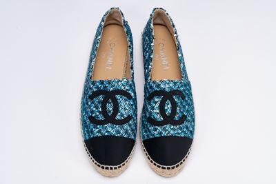 Espadrillas in tessuto ricamato con paillettes azzurro e argento