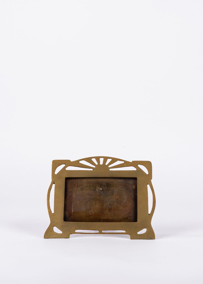 Cornice liberty in ottone, cm 15 x 19