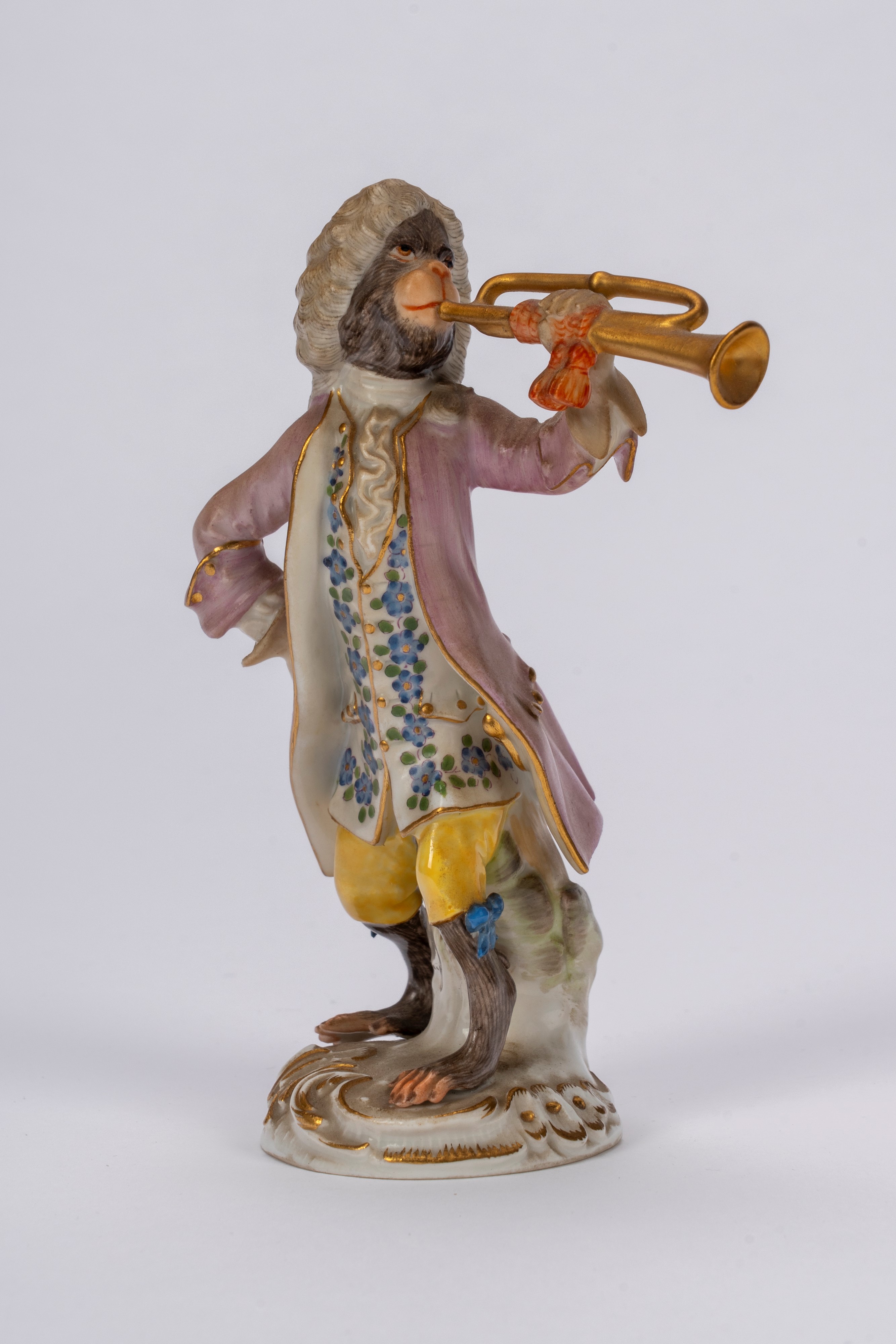 Manifattura di Meissen, Orchestra di scimmie in porcellana policroma, con leggio