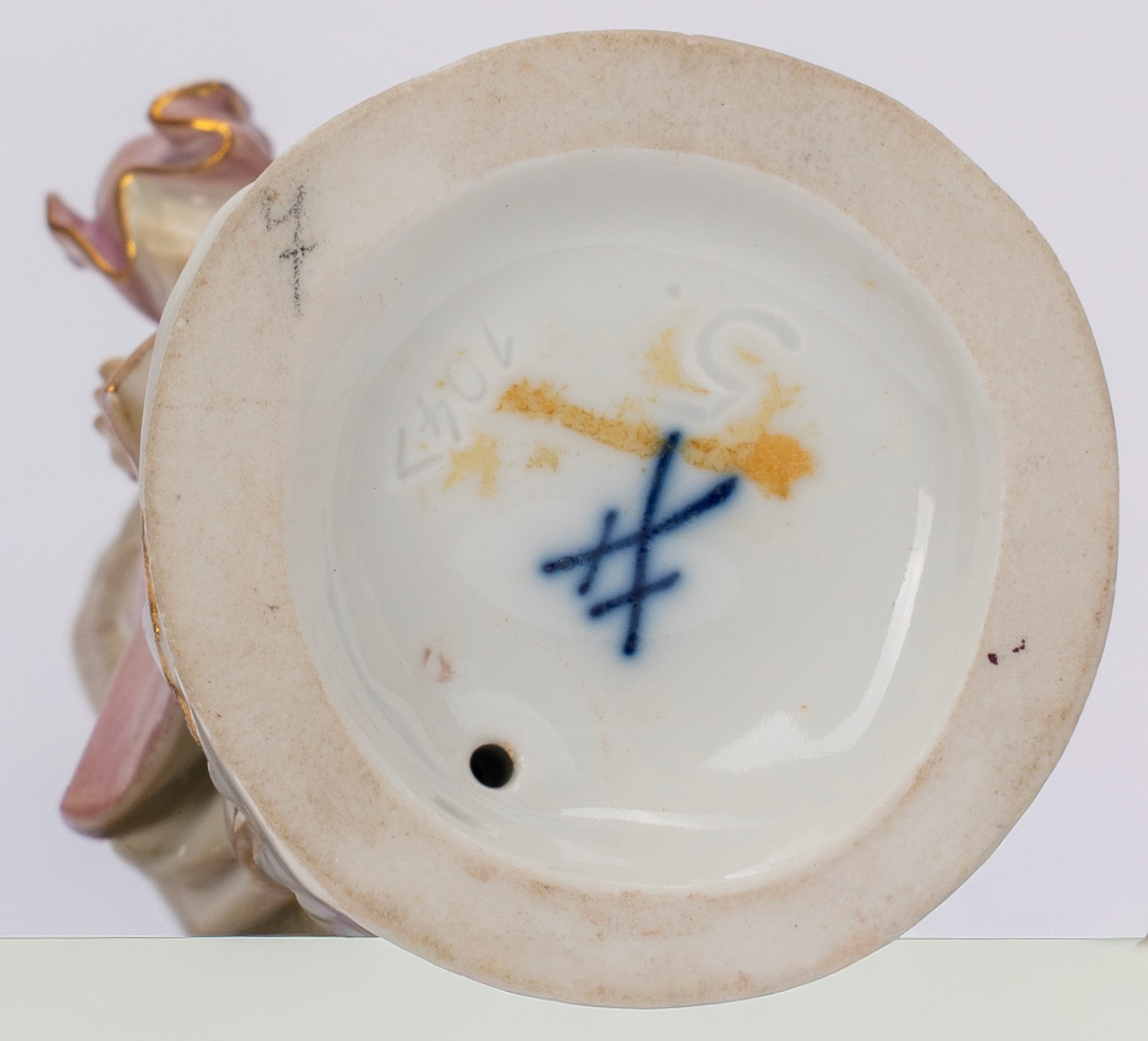 Manifattura di Meissen, Orchestra di scimmie in porcellana policroma, con leggio