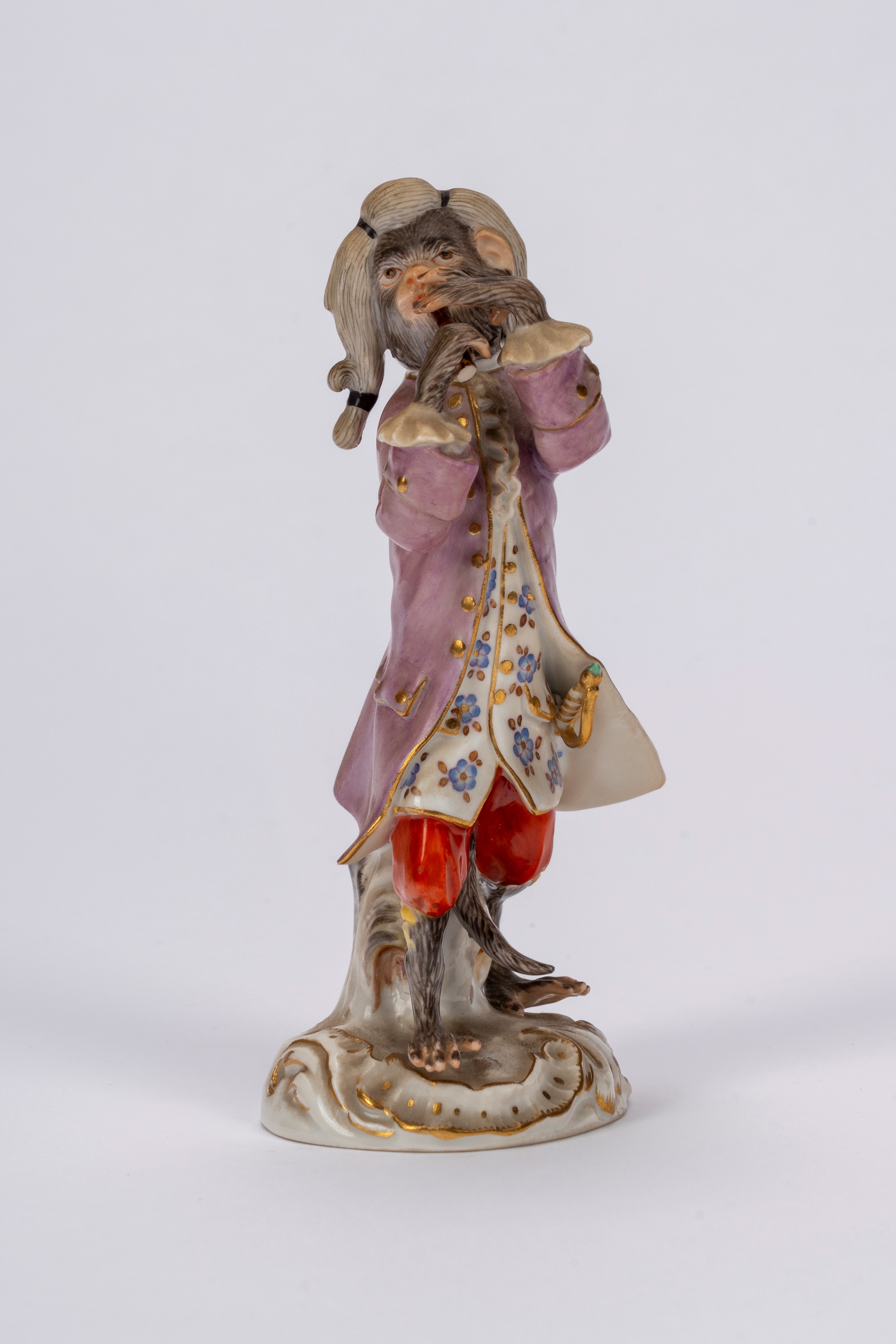 Manifattura di Meissen, Orchestra di scimmie in porcellana policroma, con leggio