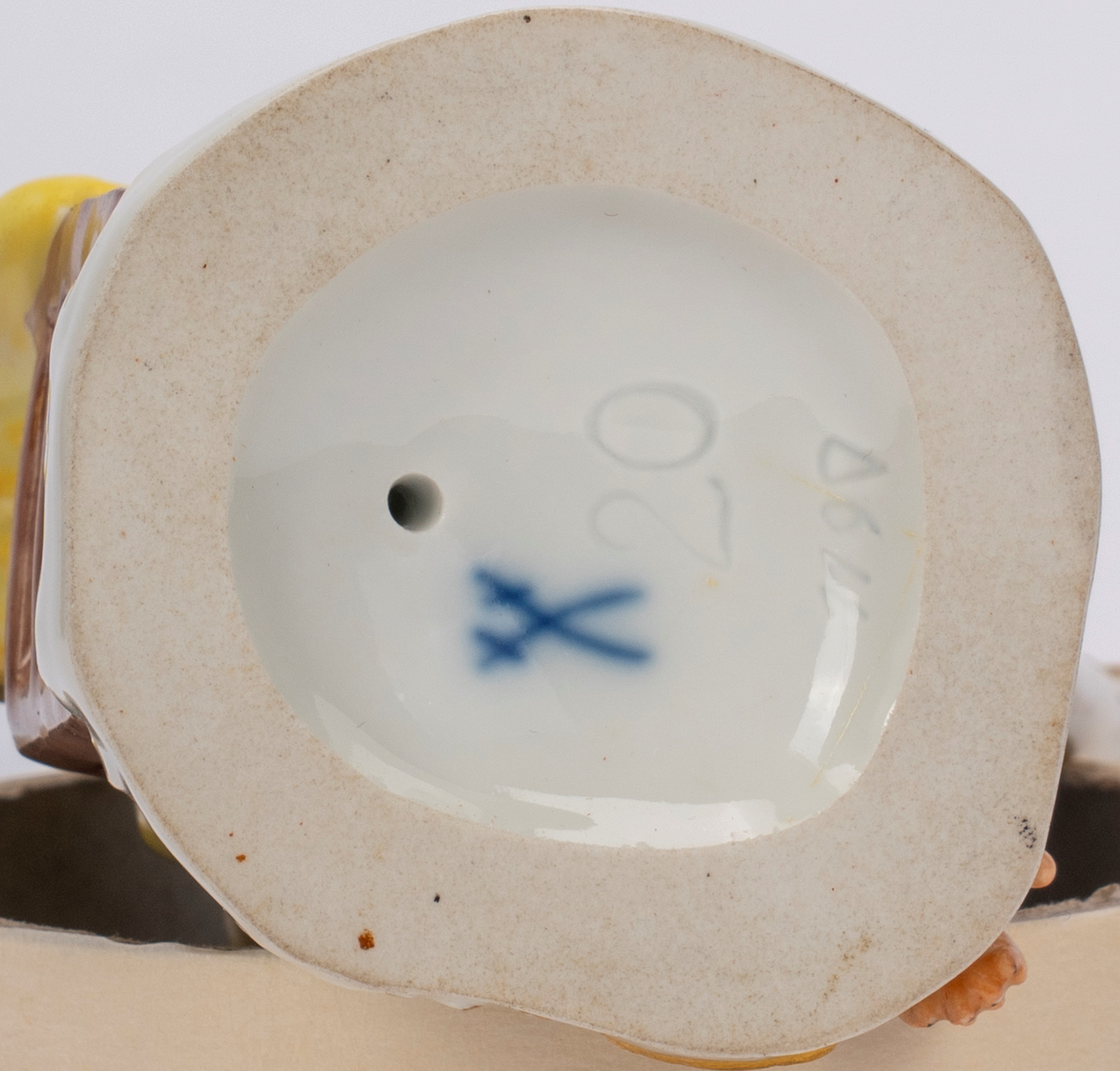 Manifattura di Meissen, Orchestra di scimmie in porcellana policroma, con leggio