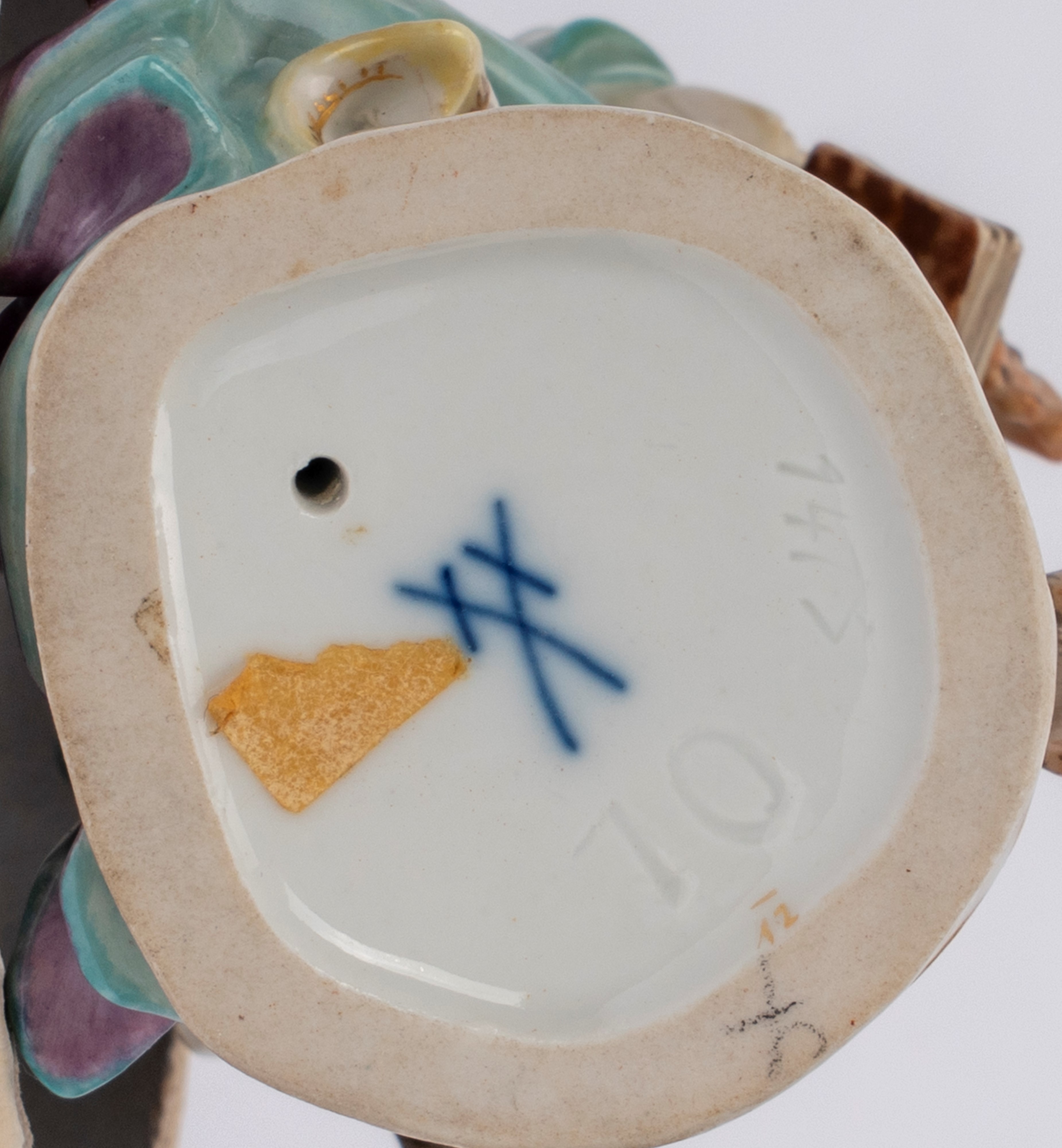 Manifattura di Meissen, Orchestra di scimmie in porcellana policroma, con leggio