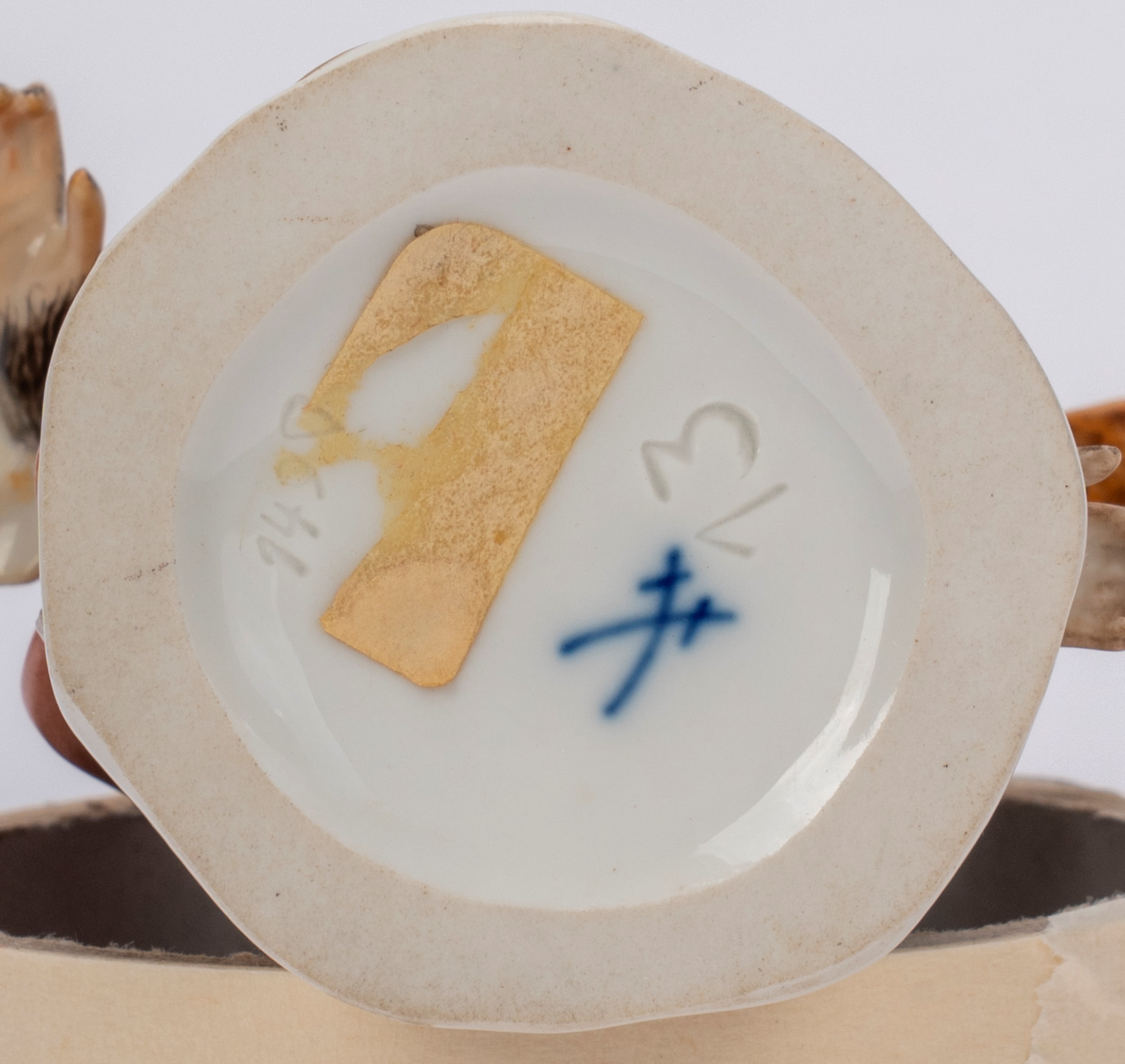 Manifattura di Meissen, Orchestra di scimmie in porcellana policroma, con leggio