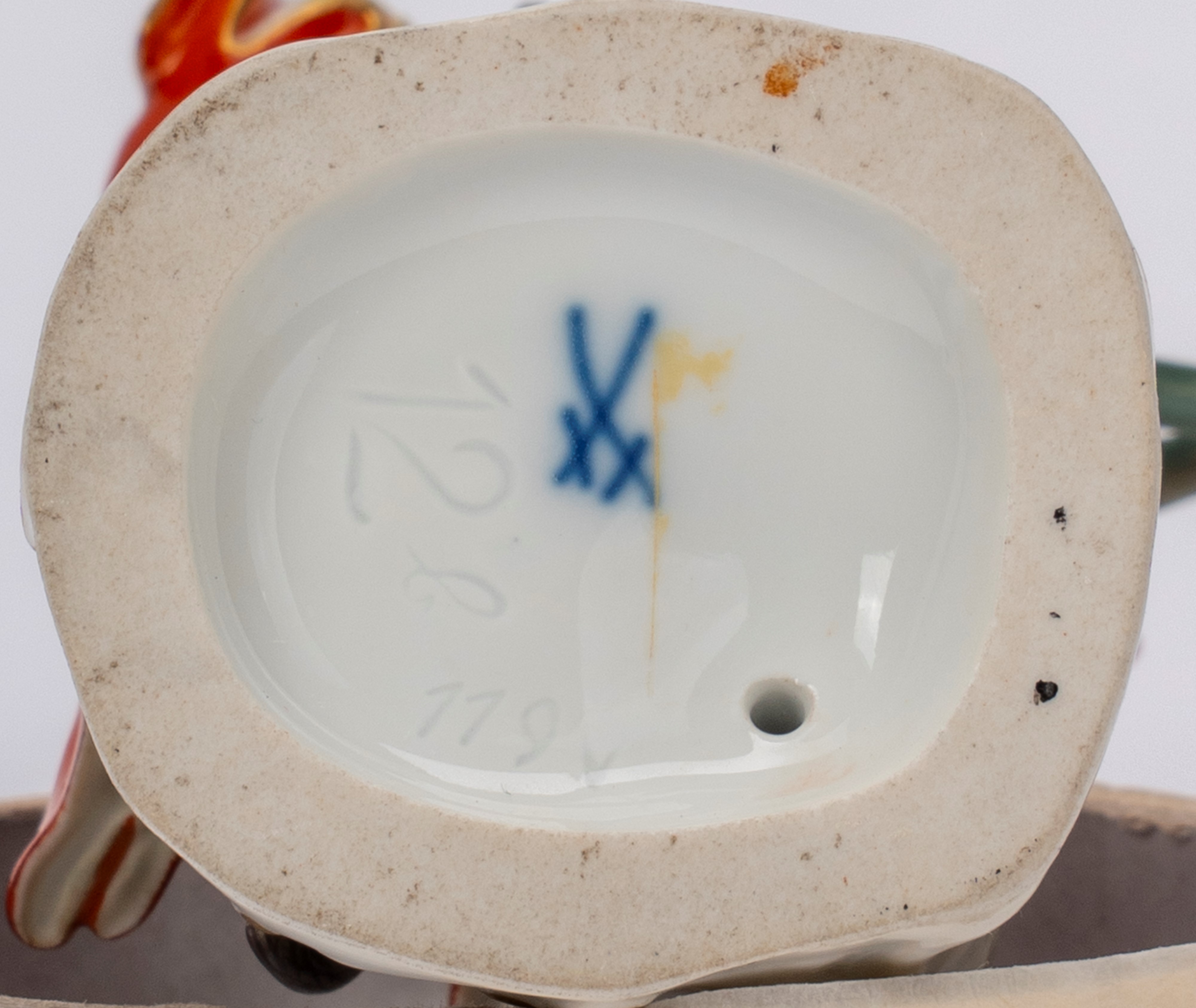 Manifattura di Meissen, Orchestra di scimmie in porcellana policroma, con leggio