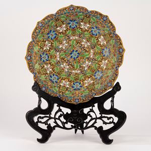 Grande piatto in smalto cloisonn&egrave;, Cina secolo XX