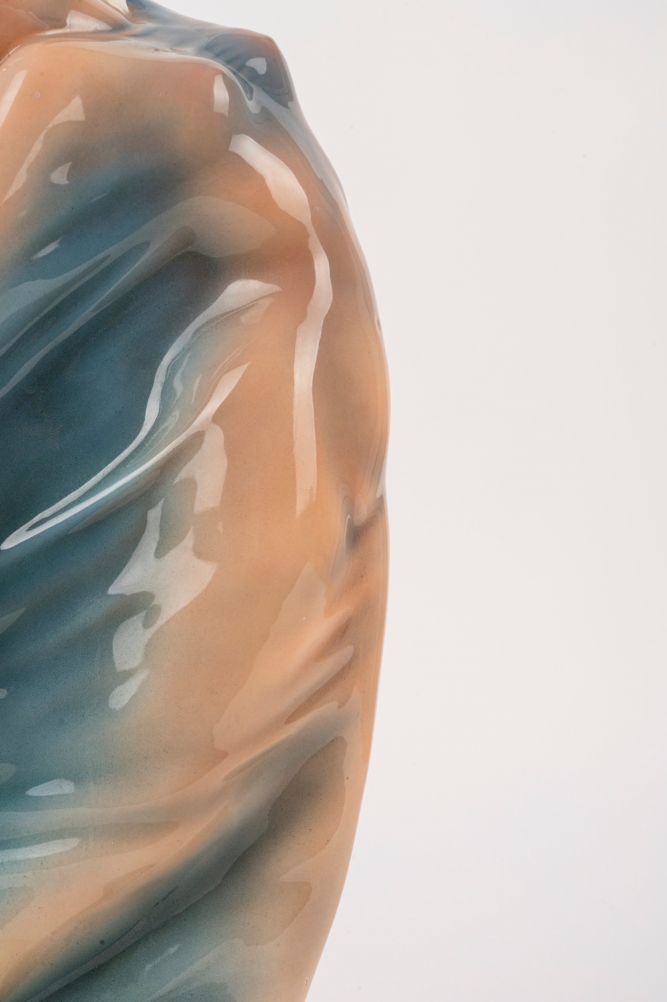 Triart Bassano, Scultura in ceramica policroma raffigurante danzatrice (Greta Garbo?)
