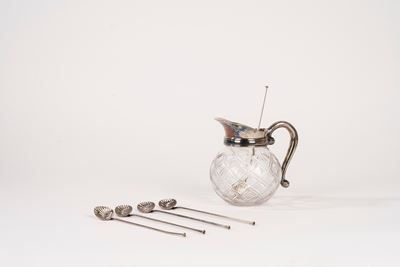 Piccola Brocca in Cristallo e Metallo Argentato e Sei Cucchiai da Cocktail