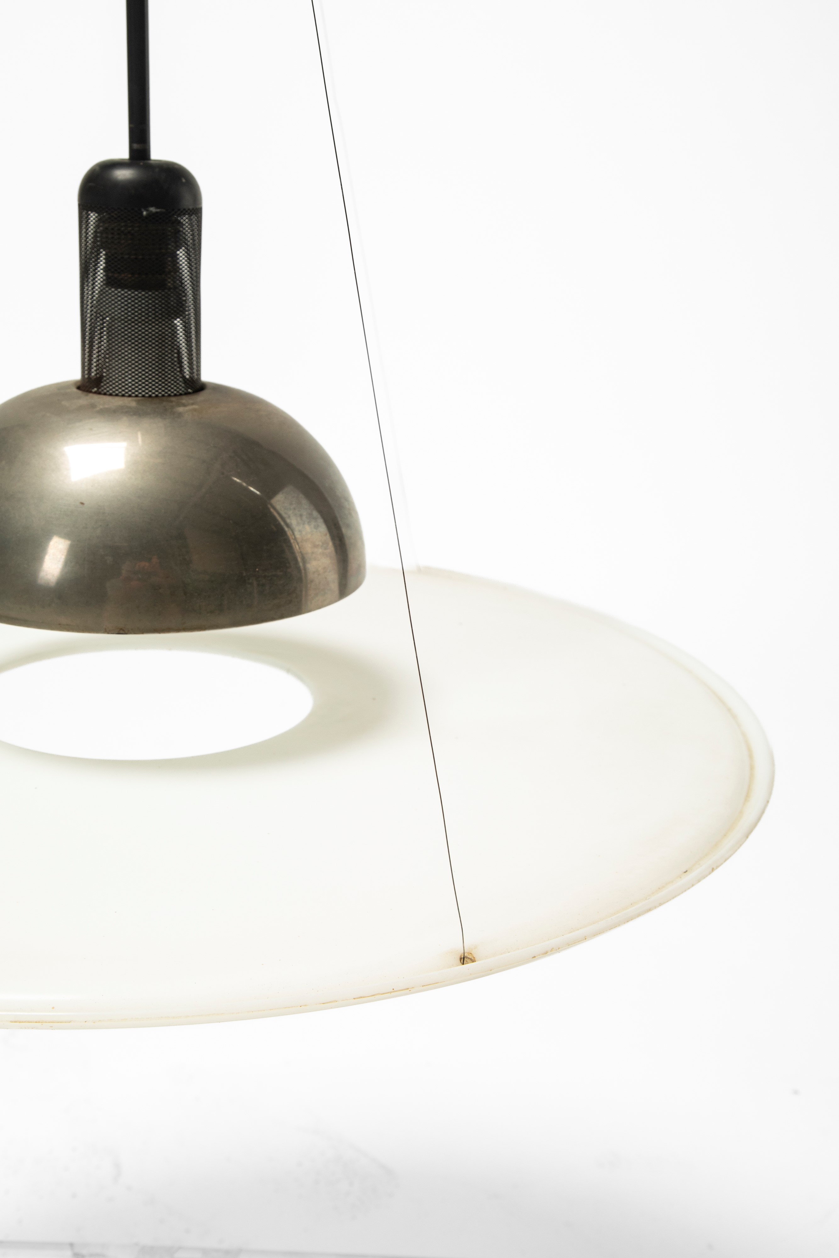 Achille Castiglioni - Lampada a sospensione a luce diretta modello “Frisbi”, 1978