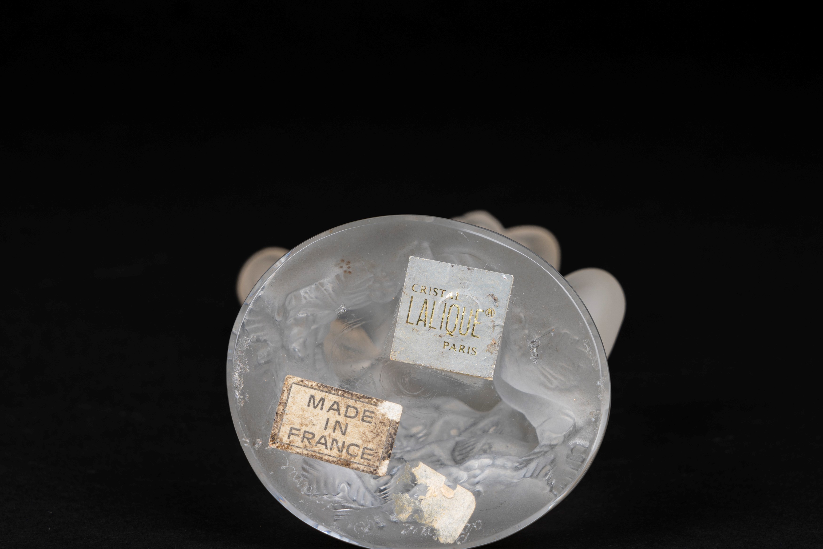 Scultura in cristallo satinato "Pan e Diana", firmata Lalique France