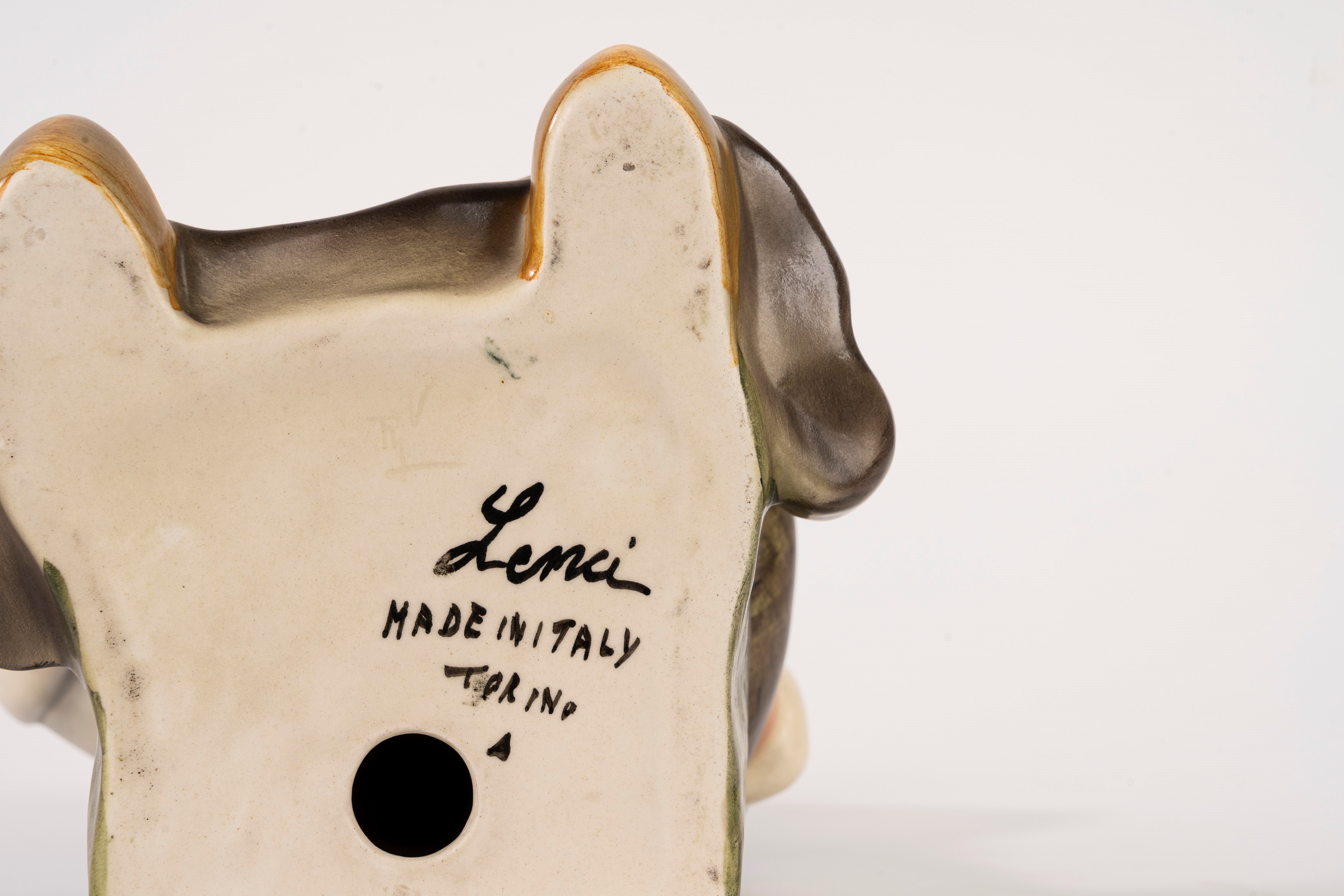 Lenci - Helen Konig Scavini, La moglie del soldato (da un modello di), scultura in maiolica polic...