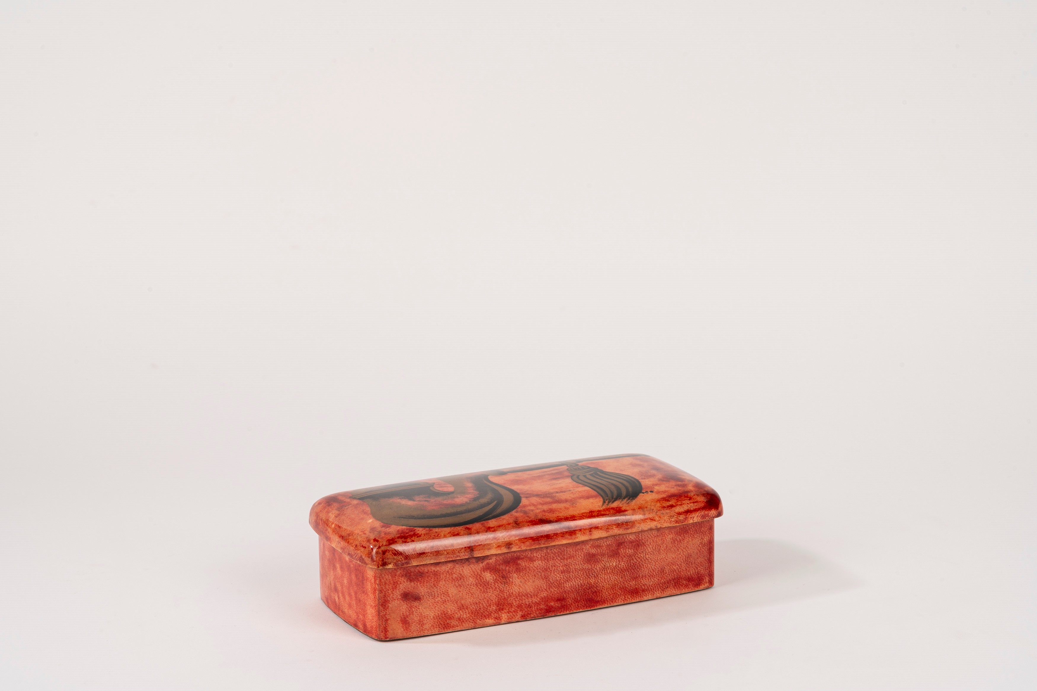 Aldo Tura, Scatola in legno e pergamena laccata e dipinta (anni '50 del Novecento)