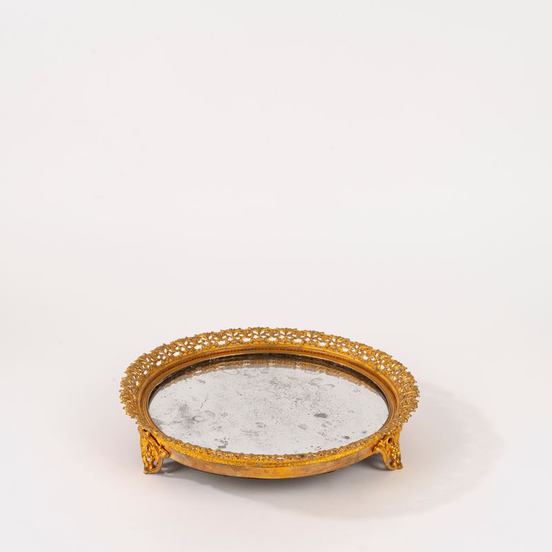 Presentoir in bronzo dorato con specchio, Francia, secolo XIX