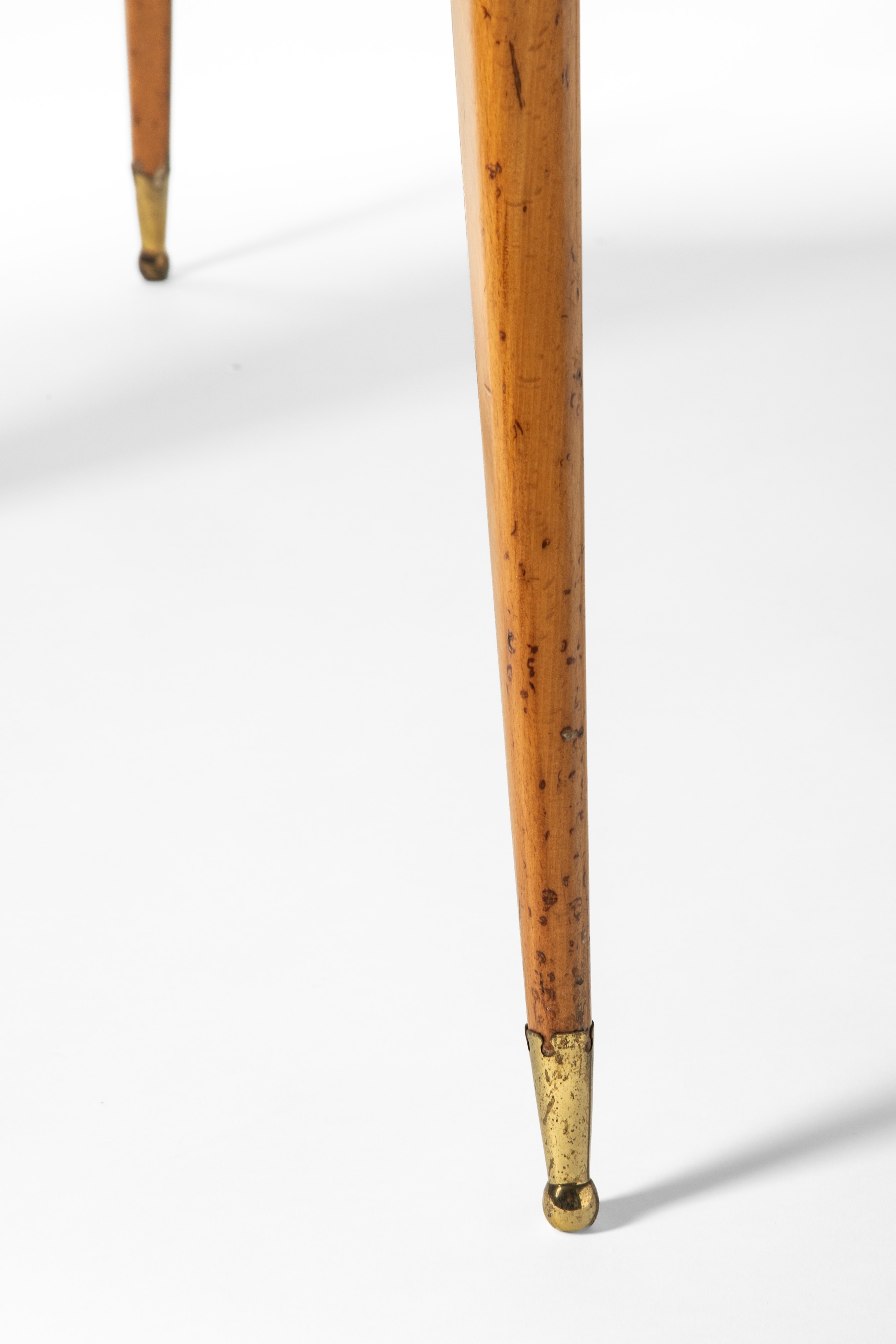 Gio Ponti - Tavolo con piano in formica e struttura in legno
