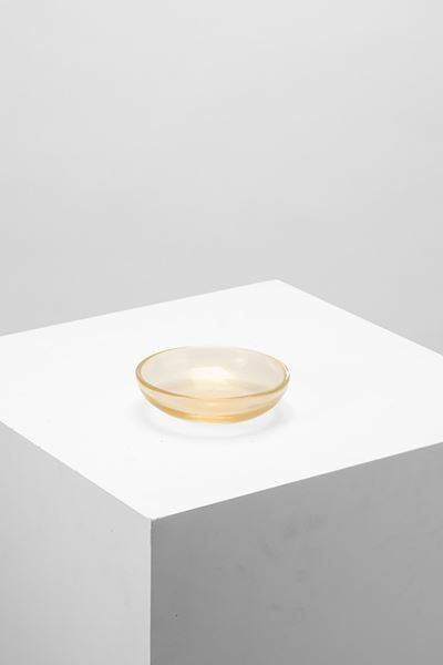 Coppa in vetro con foglia d’oro