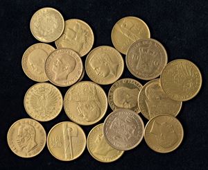 Lot of 18 reproductions of gold coins, mainly from the Italian area.
