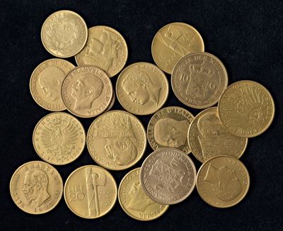 Varie, Lotto di 18 riproduzioni di monete in oro (area italiana e internazionale), 111,19 g total...
