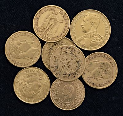Lotto di 8 monete in oro da vari Stati, XIX–XX secolo (totale 27,57 g)