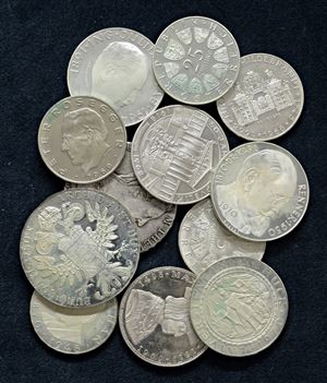 Lotto di 12 monete da 25 e 50 Schilling, varie date, Vienna.