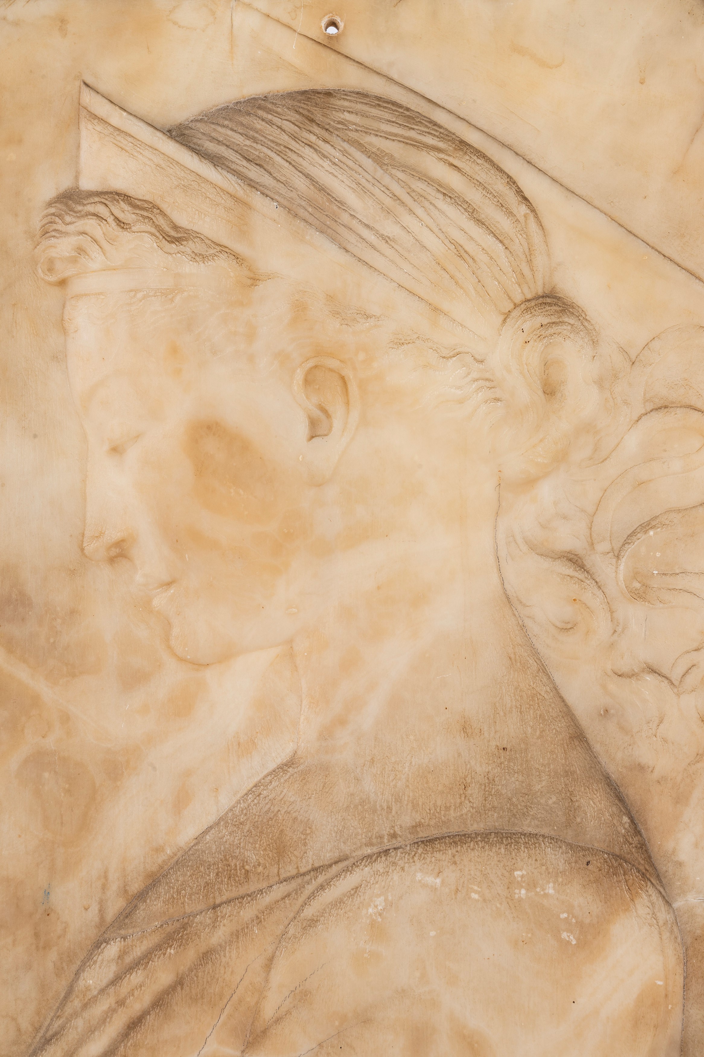 Desiderio da Settignano, Bassorilievo in alabastro con profilo femminile, XIX secolo