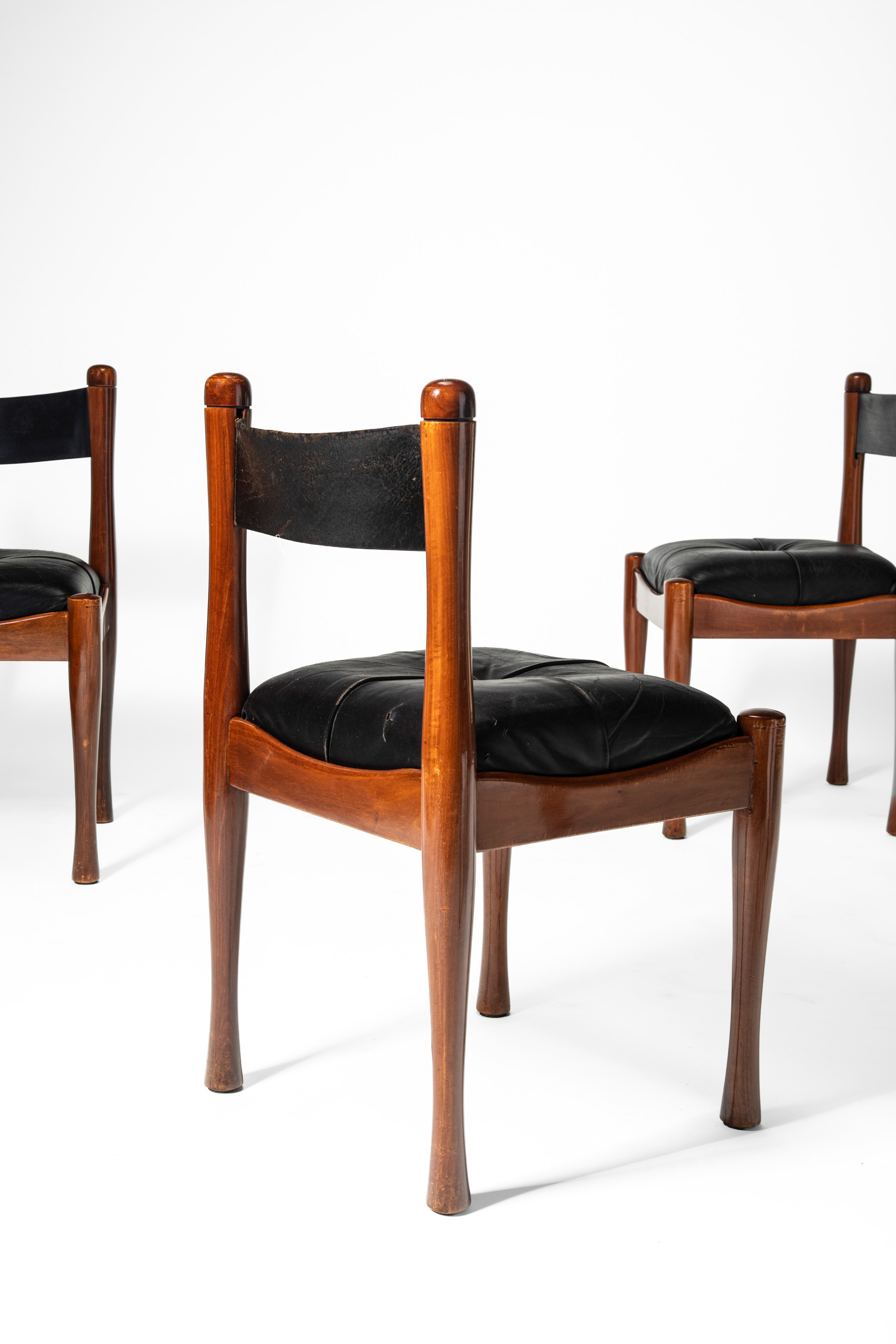 Silvio Coppola - Set di quattro sedie modello n. 620