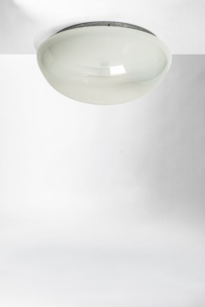Lampada da soffitto, vetro opalino e ottone nichelato, anni 1970 circa