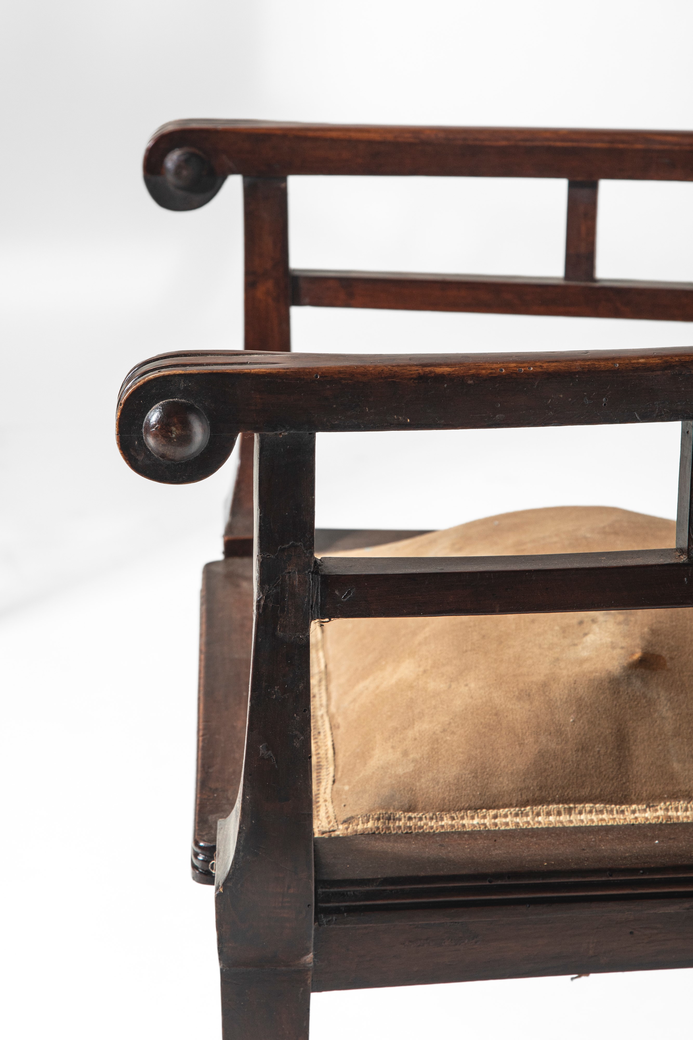Vittorio Ducrot - Coppia di poltrone in legno e pelle (stile Art Déco), 1900 circa