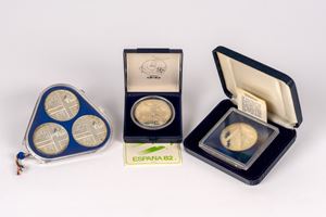 REPUBBLICA POPOLARE (1949 - 1989) - Lotto di tre emissioni celebrative da 200 e 500 Forint 1977/1981.