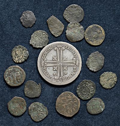 Lotto di 16 monete siciliane e della penisola italiana, vari metalli (di cui argento, 12,89 g)