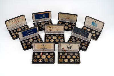 Serie divisionali PROOF dal 1991 al 2000 (1992 mancante), in astuccio originale, Roma