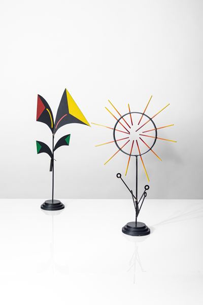 Coppia di fiori scultorei della serie "Omaggio alla Flora Futurista" (serie n. 4), metallo smalta...