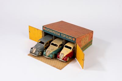 Autorimessa Topolino (set con tre automobiline Fiat 500 B), 1948