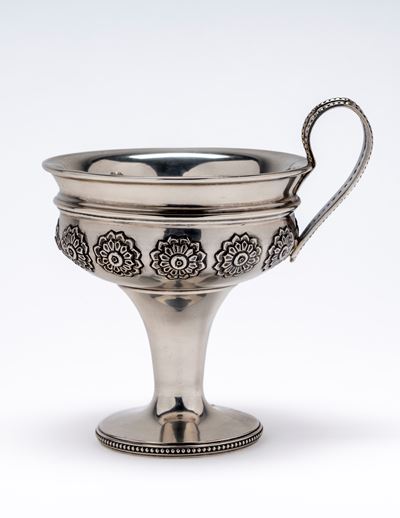 Argentiere S. Blanckensee & Son, Coppa in argento 925 a corpo bombato (Birmingham, 1919/20)