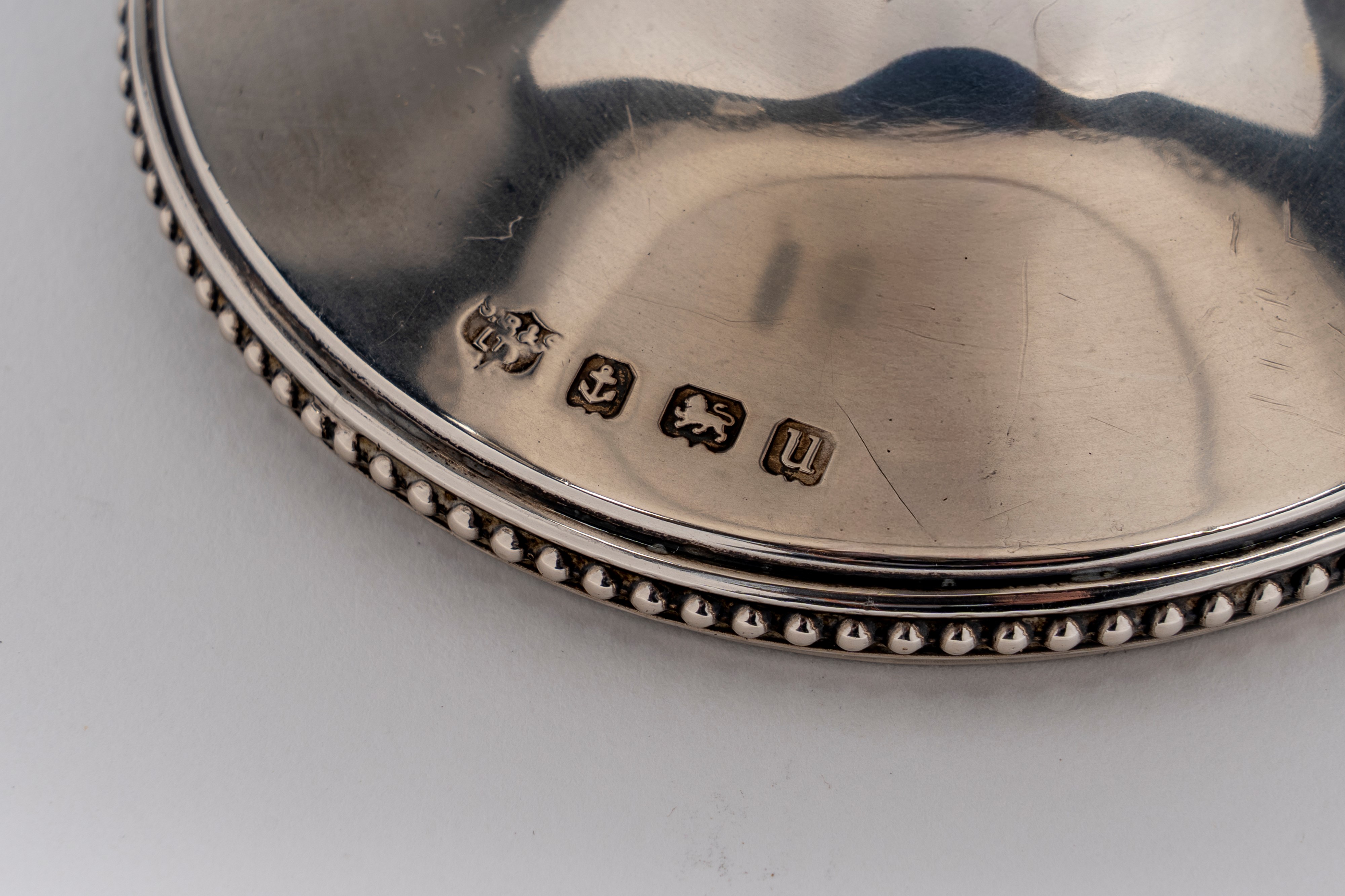 Argentiere S. Blanckensee & Son, Coppa in argento 925 a corpo bombato (Birmingham, 1919/20)