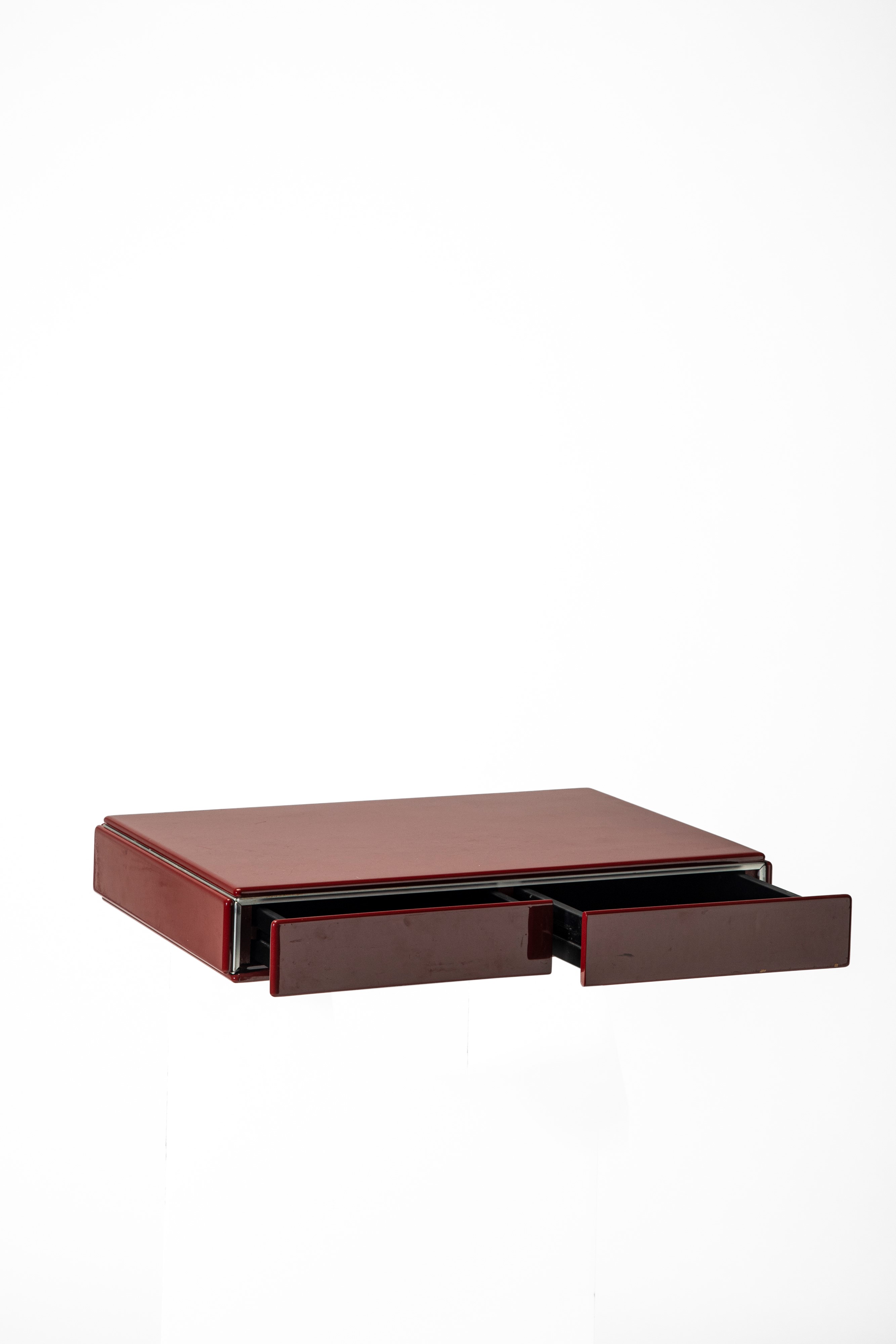 Manifattura Italiana - Console sospesa con due cassetti, legno laccato (circa 1970)