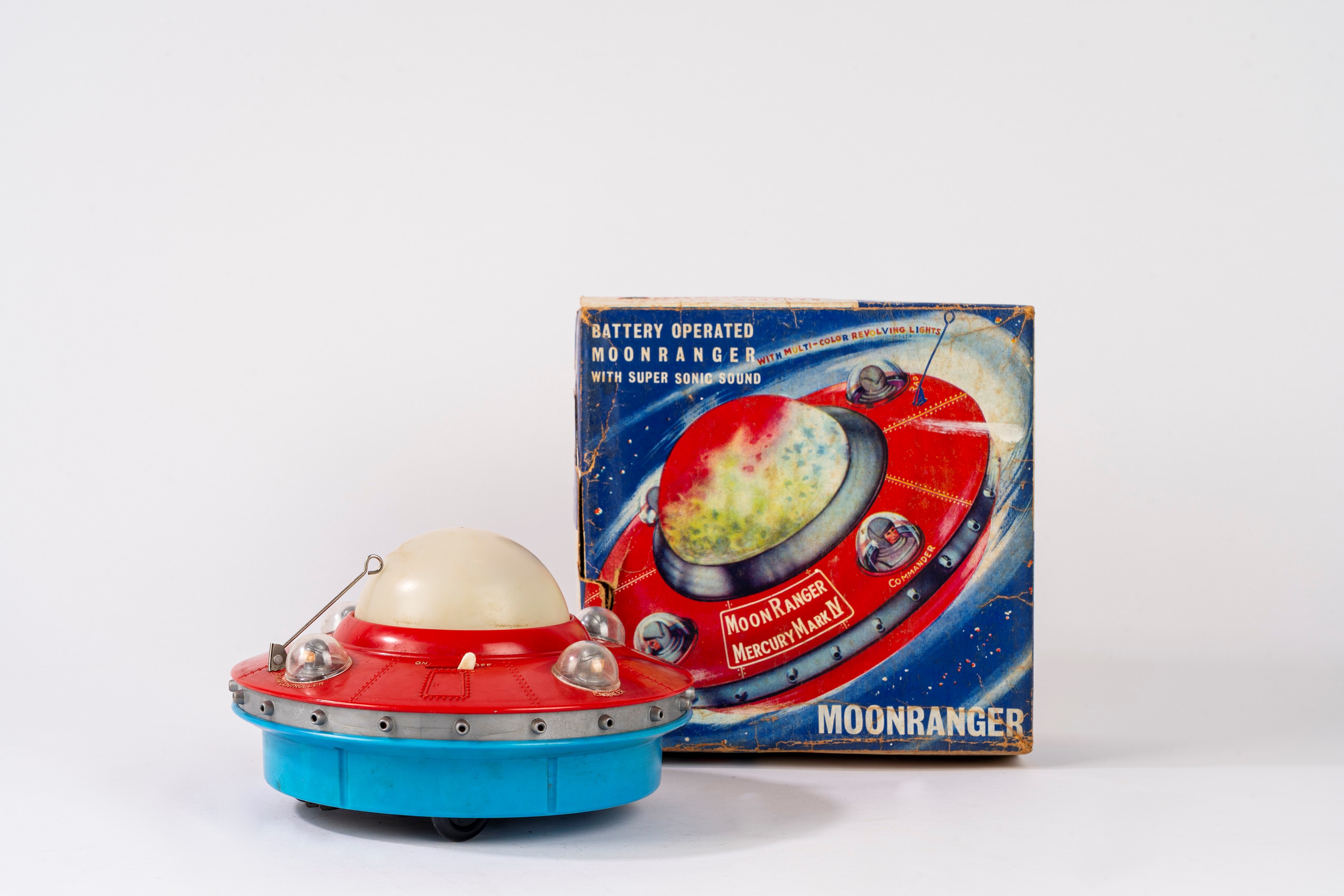 MOON RANGER, Flying saucer Mercury Mark IV, plastica, made in Hong Kong