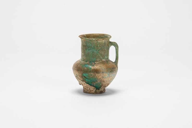 Ceramica persiana, Piccola brocca con invetriatura monocroma verde-turchese